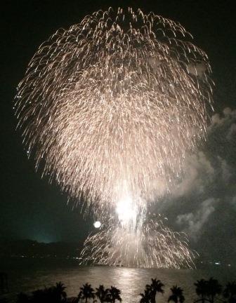 鎌倉花火大会打ち上げ花火