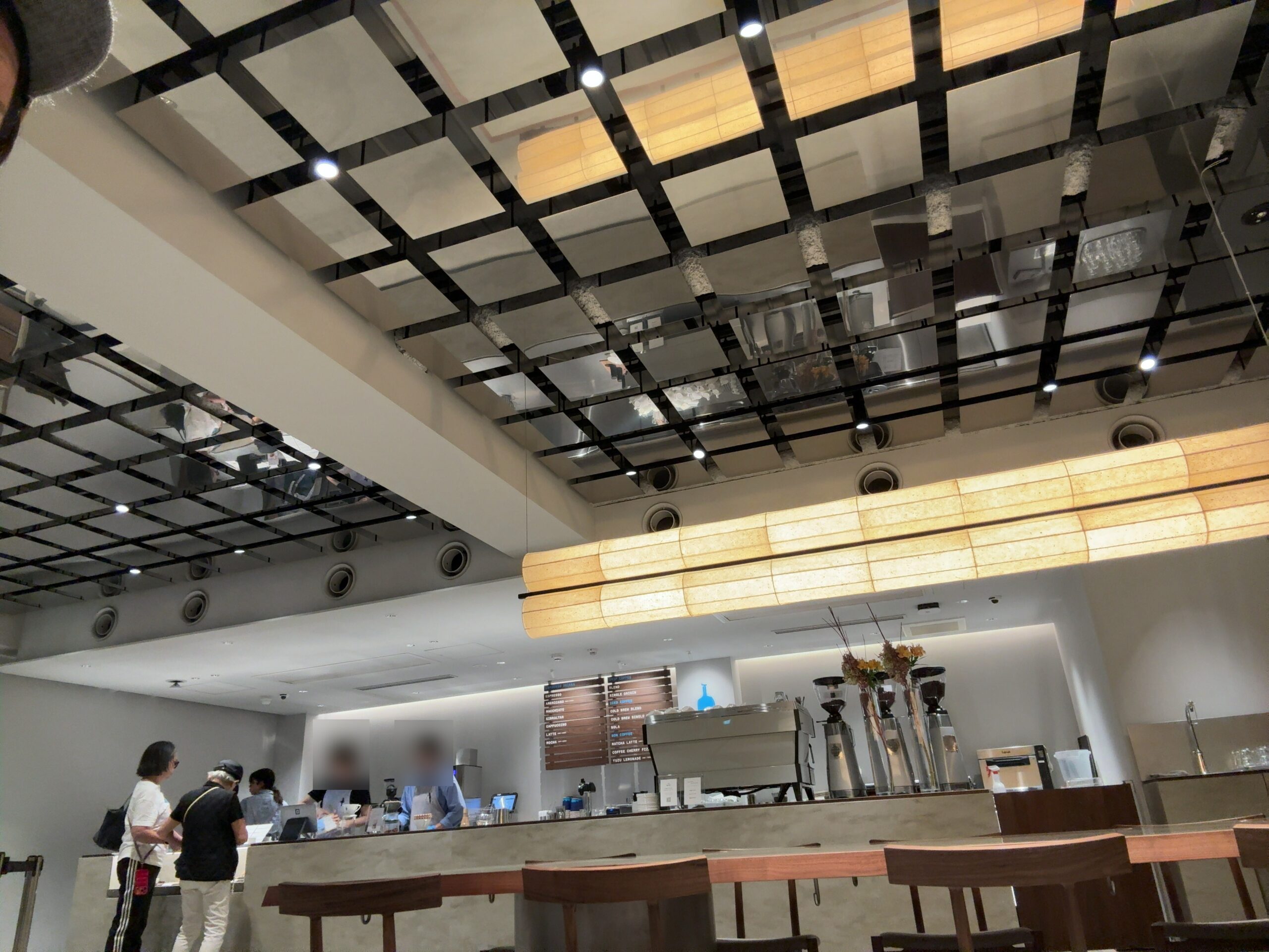ブルーボトルコーヒー鎌倉店の店内